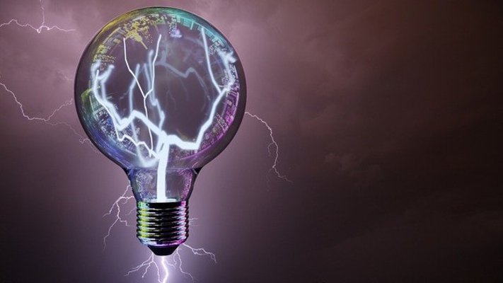 型彫り放電加工とは?利点・事例・注意点を分かりやすく解説!のイメージ