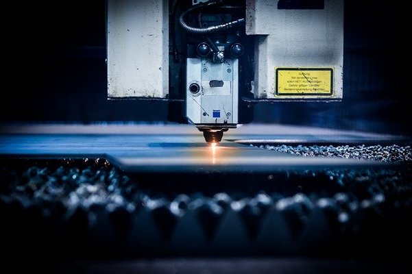 ショットピー二ングとは?ピーニング処理の効果や作用のイメージ