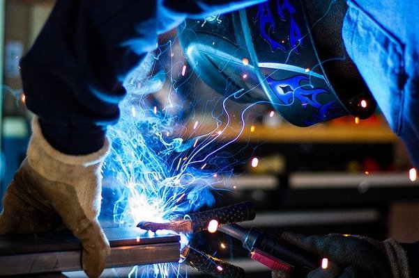溶接の種類を網羅!資格などもわかりやすく解説のイメージ