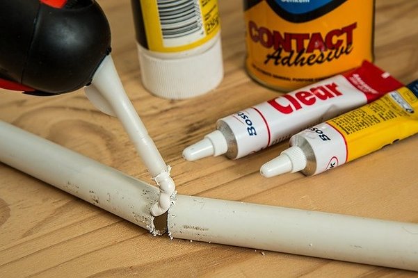 接着の原理とポリプロピレンなど素材ごとの接着方法のイメージ