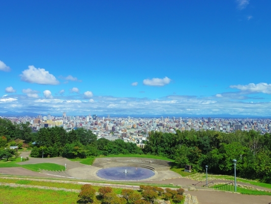 旭山記念公園は有名な夜景スポット!カップルにおすすめ!アクセス&駐車場は?のイメージ