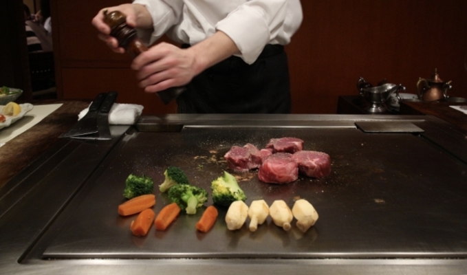 札幌の人気鉄板焼き店ランキングTOP21選!高級店やランチ営業まとめ!のイメージ