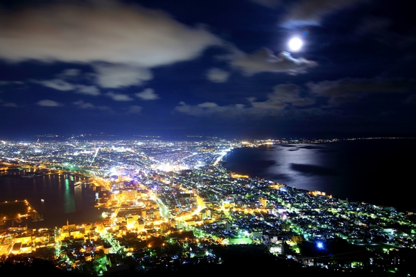 函館の夜景名所&穴場スポット20選!絶景を楽しめる季節や時間は?のイメージ