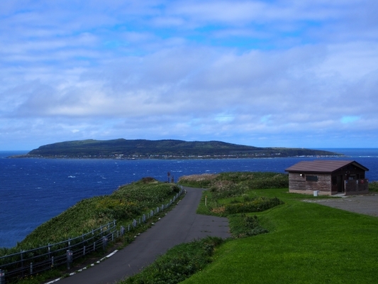 海鳥の秘境「天売島」の魅力とは?観光スポットやご当地グルメを満喫!のイメージ
