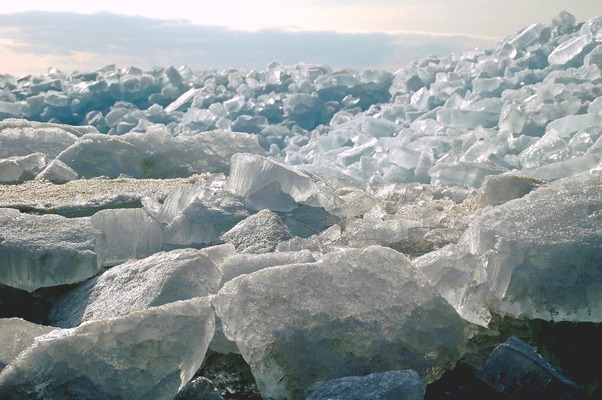 【網走流氷観光砕氷船おーろら】まさに冬の醍醐味!流氷の見頃の時期は?のイメージ