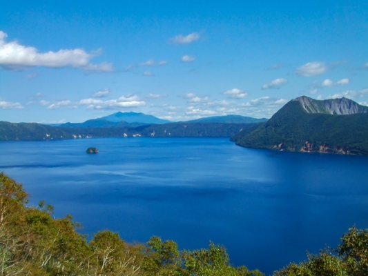 北海道の絶景湖ランキングTOP15!圧倒的な透明度や大自然の絶景を!のイメージ
