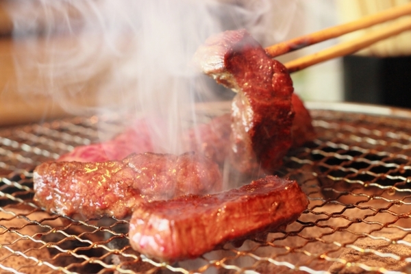 「ホルモン銀牙」で貴重なお肉を堪能!グルメ通の渡部も絶賛するお店とは?のイメージ