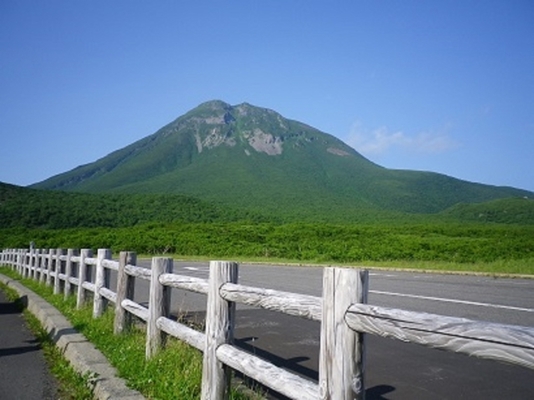 「羅臼岳」の登山を完全ガイド!魅力や難易度・初心者が登れるルートは?のイメージ