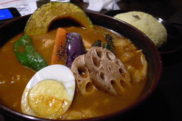 「ラマイ札幌中央店」はスープカレーの名店!人気メニューや営業時間は?のイメージ