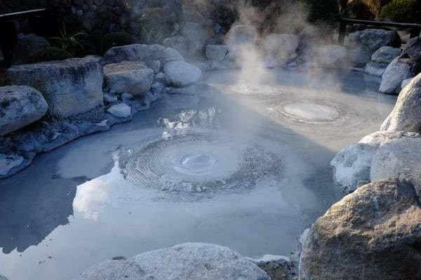 秋田・乳頭温泉郷「黒湯温泉」は昔の雰囲気を醸す和の旅館!山奥の秘境宿!のイメージ