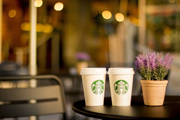 弘前のスタバは文化財?美しいレトロなお店の建物や限定メニューとは?のイメージ