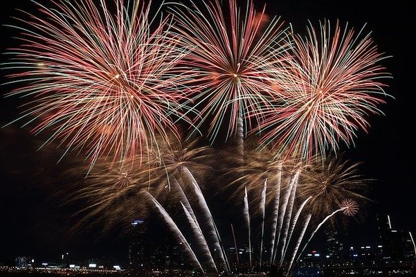 「日本三大花火大会」はどこ?見所やその他全国の有名な花火大会まとめ!のイメージ