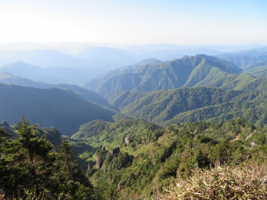 秋田「森吉山」には美しい花々と四季で異なる絶景!登山コースを解説!のイメージ