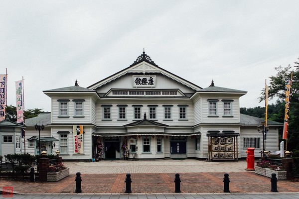 秋田県小坂町「康楽館」は明治時代の芝居小屋!日本最古の劇場を満喫!のイメージ