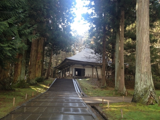 「中尊寺」は御朱印全13種類が頂ける!料金や回り方は?御朱印帳も!のイメージ