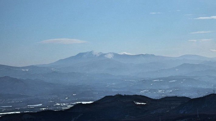 「鞍掛山」の登山を徹底ガイド!初心者おすすめルートや紅葉景色とは?のイメージ
