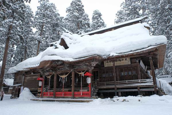 山形「熊野大社」は三羽の兎が有名なパワスポ!女子必見の縁結び効果は?のイメージ
