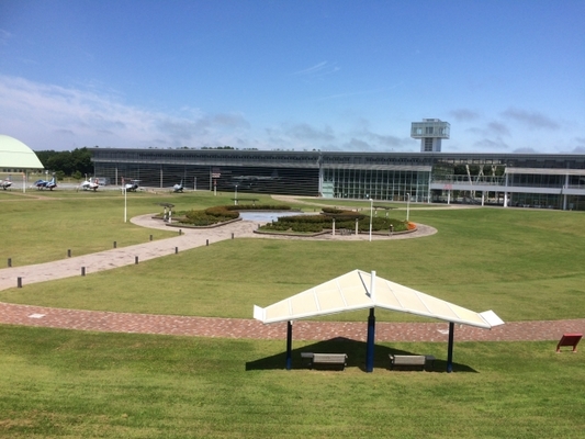 「青森県立三沢航空科学館」は国内最大の航空体験施設!展示やアクセス情報!のイメージ