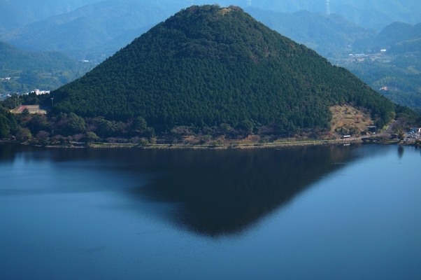 「飯盛山」は白虎隊自刃の地!御朱印やハイキング&登山ガイドも必見!のイメージ