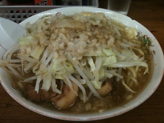 仙台のラーメン二郎でがっつり!ニンニク盛り盛りメニューやつけ麺も!のイメージ
