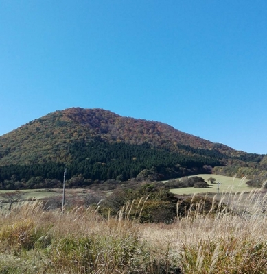 「薬莱山」の登山&観光ガイド!おすすめルートや紅葉の絶景を解説!のイメージ