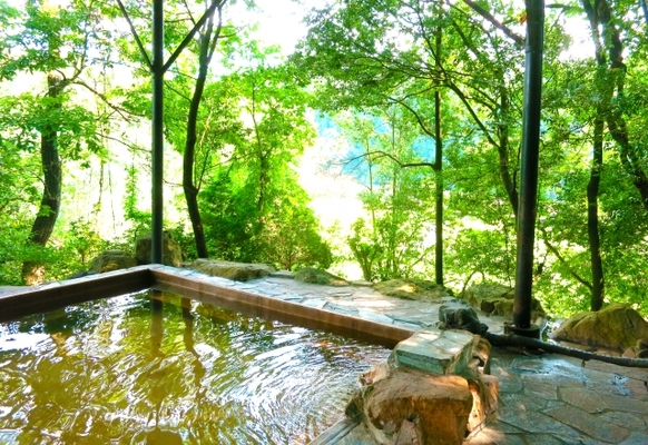 「青根温泉」で泊まりたい温泉旅館7選!日帰り入浴や観光名所も紹介!のイメージ