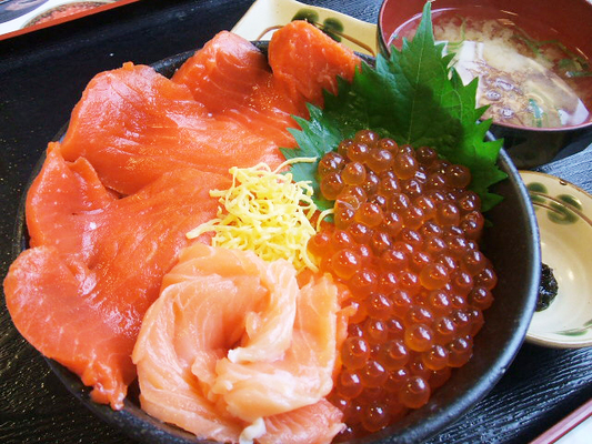 「南三陸さんさん商店街」のおすすめグルメ&お土産特集!便利な駐車場は?のイメージ