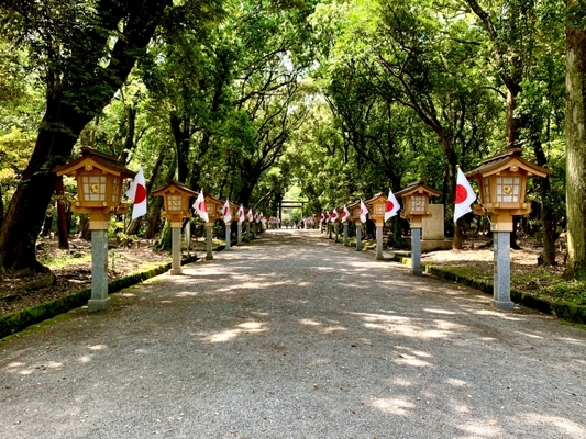 「宮崎神宮」は神武天皇を祀る静寂の神社!御朱印や初詣&例大祭の様子は?のイメージ