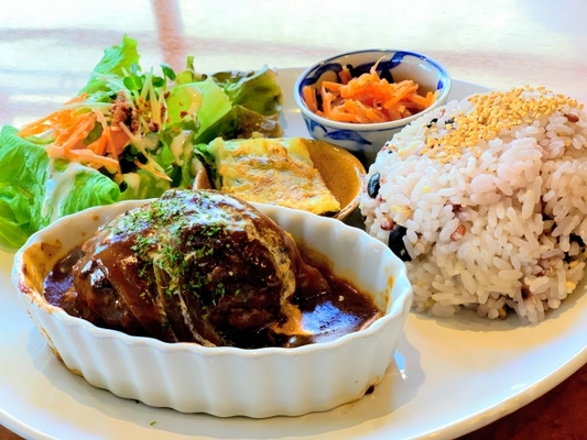 武雄でランチしたいおすすめ店24選!おしゃれなカフェやバイキング!のイメージ