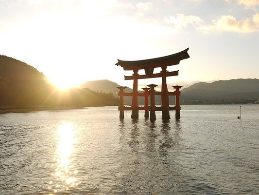 有明海の神秘的絶景!「大魚神社」の海中鳥居はSNS映え確定の観光名所!のイメージ