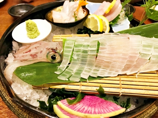 呼子名物!透明なイカの活造りを堪能できる絶品おすすめ10店!のイメージ