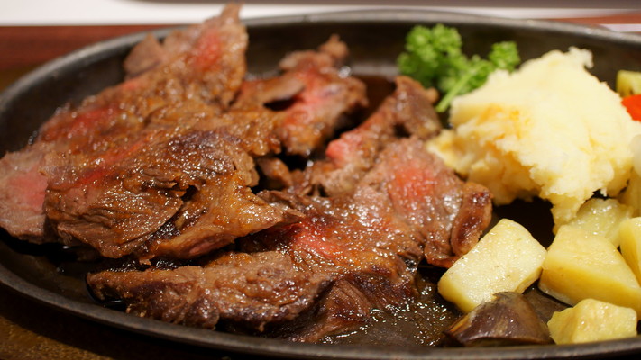 まんてん食堂(旧名ビーフ食堂)でがっつりお肉を堪能!メニューを解説!のイメージ