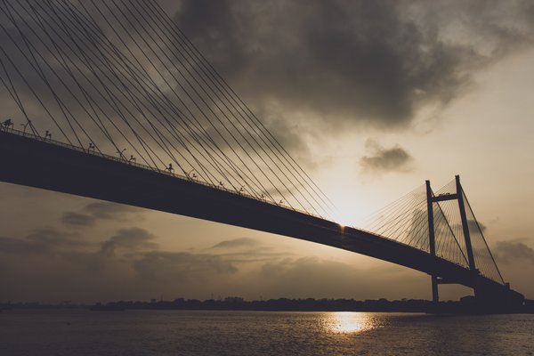 長崎「女神大橋」はライトアップの夜景が美しい!通行料金や高さは?のイメージ