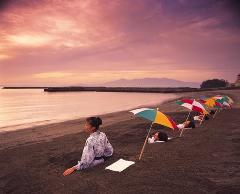 指宿に来たら砂風呂!砂むし体験のおすすめ温泉旅館&ホテル7選!のイメージ