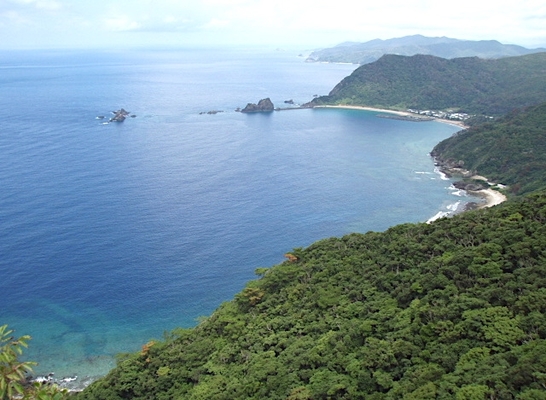 碧い海が美しすぎる!「加計呂麻島」観光の魅力や絶景スポットを解説!のイメージ