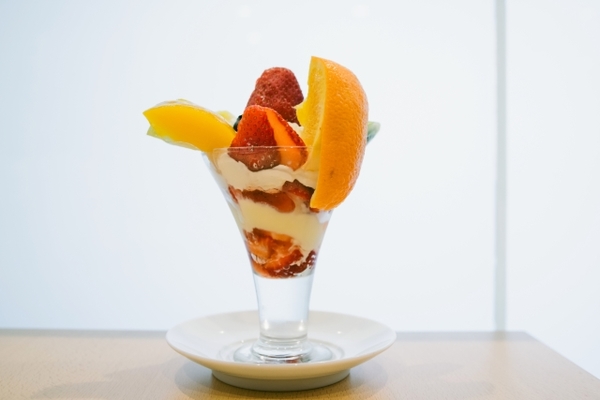 老舗喫茶店「あかね珈琲館」で絶品パフェを堪能!モーニング&ランチも!のイメージ