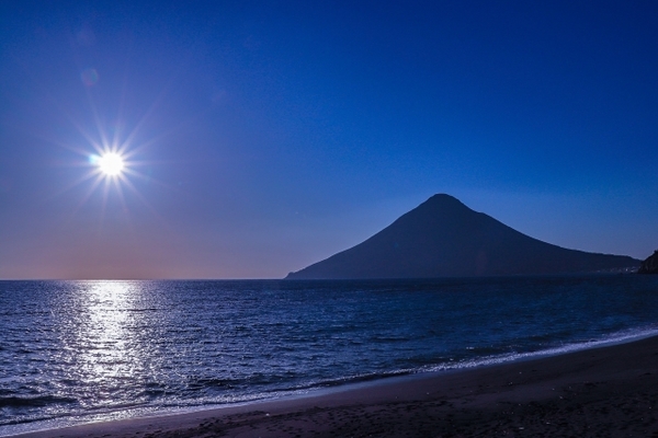 「指宿ロイヤルホテル」は錦江湾の絶景リゾート!砂風呂や食事も必見!のイメージ