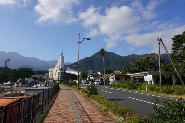 「屋久杉自然館」で屋久島の歴史を学ぶ!展示資料やアクセスも紹介!のイメージ