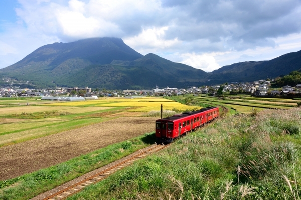 さくっと絶景!「由布岳」の登山ルートや難易度・鑑賞ポイントを解説!のイメージ
