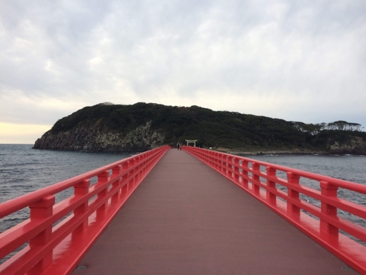 【福井】神の島「雄島」は美しい心霊スポット!反時計回りは絶対NG!のイメージ