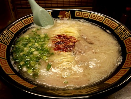 福岡にある一蘭の店舗情報!本店や重箱入りの限定ラーメンも紹介!のイメージ