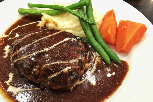 「いっかく食堂」の和牛ハンバーグやごまさばが旨い!定番メニューを紹介!のイメージ
