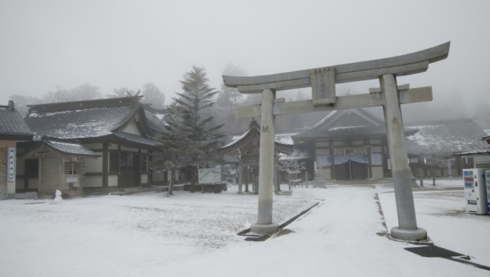 愛媛の最強パワースポットBEST18!神秘の大自然や荘厳な神社は必見!のイメージ