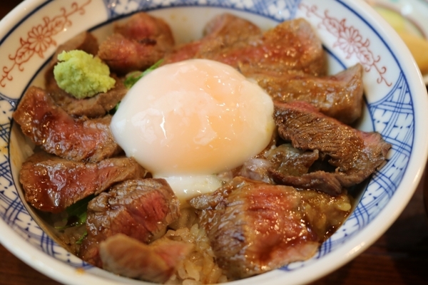 「いまきん食堂」は阿蘇名物あか牛丼が旨すぎる名店!予約や待ち時間も解説!のイメージ