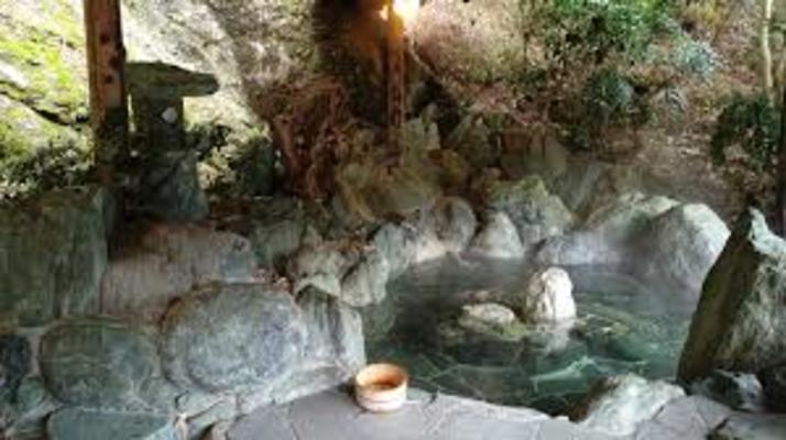はげの湯温泉「くぬぎ湯」で家族風呂や地獄蒸しを味わう!車中泊情報も!のイメージ
