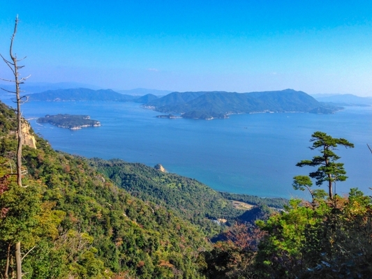 宮島の絶景名所!パワースポット「弥山」の消えずの火へ恋人と訪れよう!のイメージ