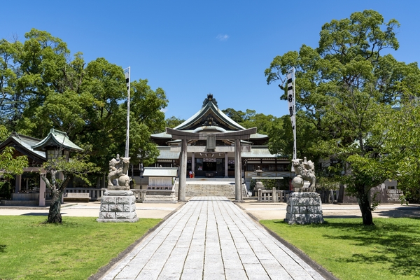 下関「亀山八幡宮」は関の氏神と呼ばれる神社!ご利益や御朱印&お守り情報!のイメージ