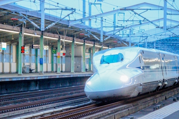 岡山から福岡の移動手段まとめ!博多・小倉までの各交通機関の料金と所要時間を徹底解説のイメージ
