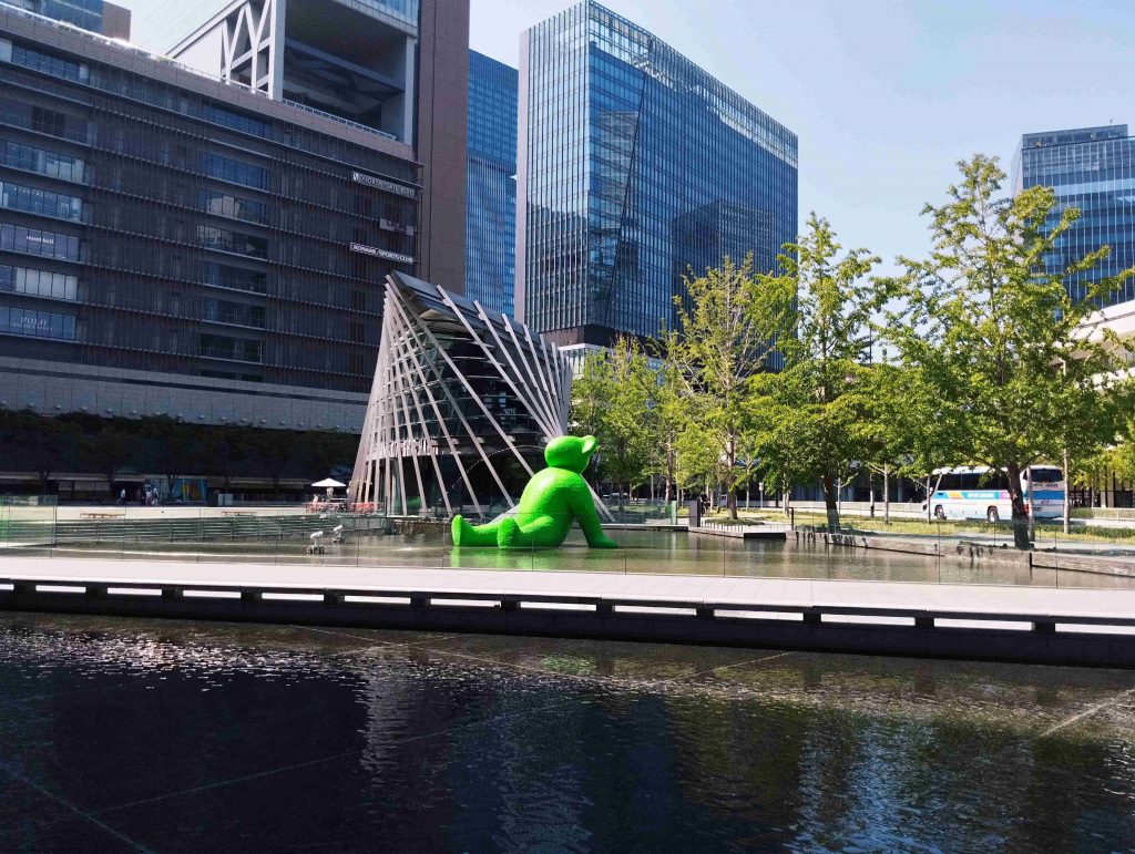 グリーンベアのオブジェ