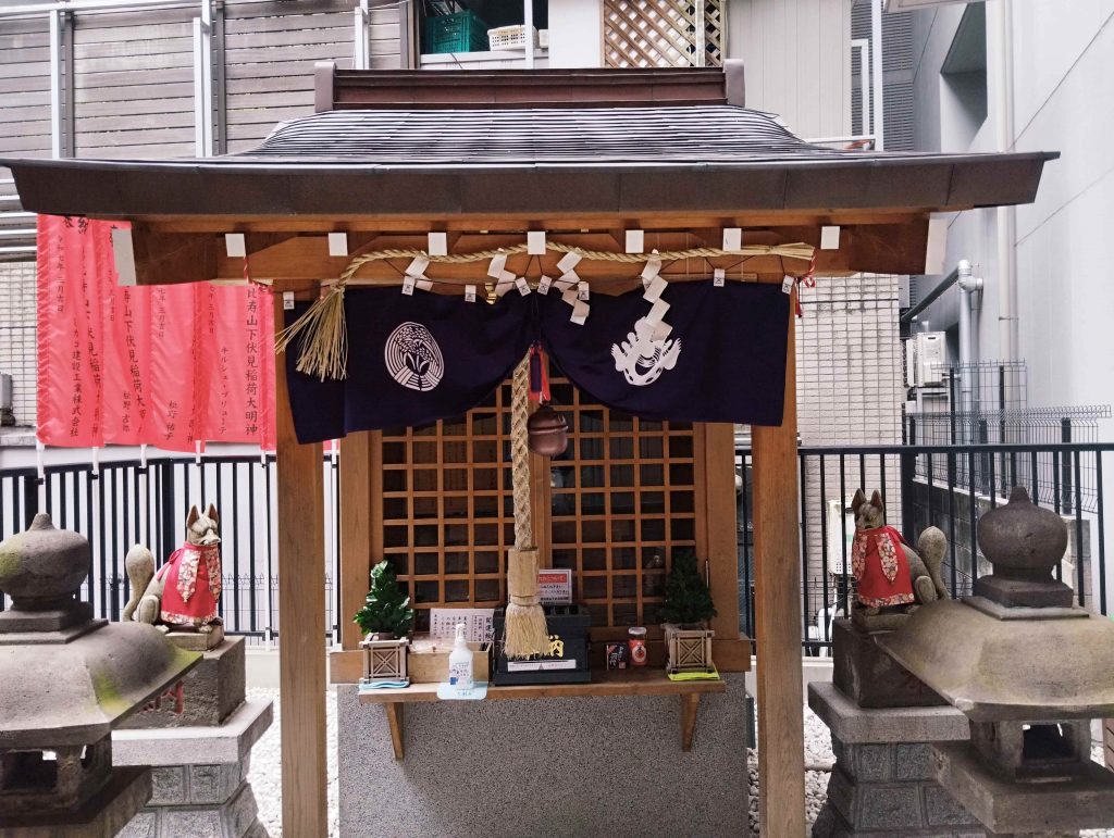 拝殿